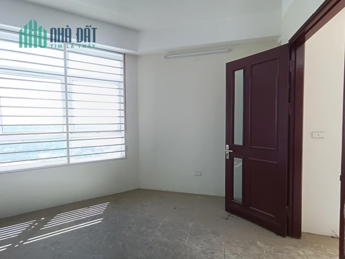 Căn góc  ! Chung cư C18 Xuân La 101m2 căn 3PN 2WC giá .4.4 tỷ  NT nguyên bản
