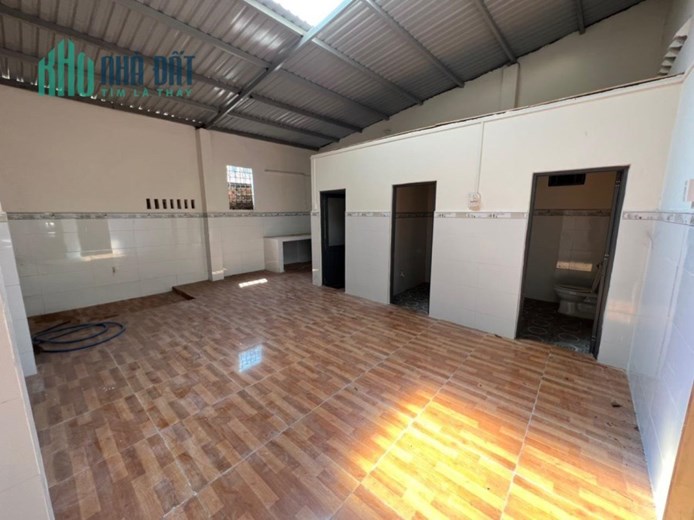 CHÍNH CHỦ CẦN BÁN Căn Nhà Vị Trí Đẹp Tại xã Tân Hiệp, huyện Hóc Môn, HCM