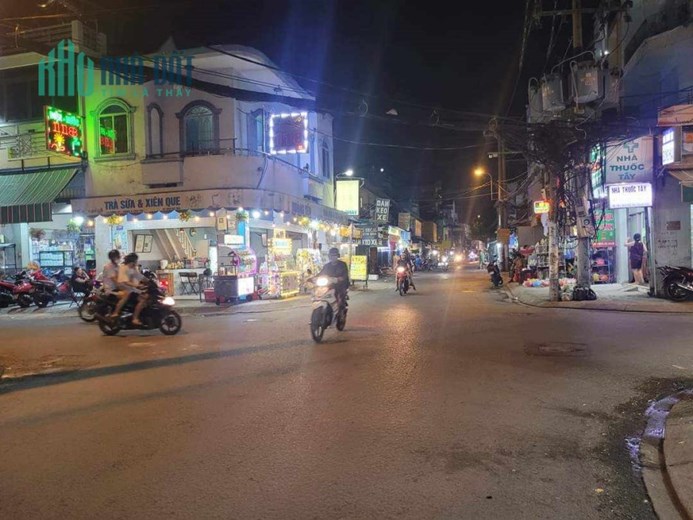 NHÀ MẶT TIỀN - 3 TẦNG - ĐƯỜNG 5M THÔNG - NGAY CHỢ BÌNH LONG - GIÁ CHỈ 4.4 TỶ