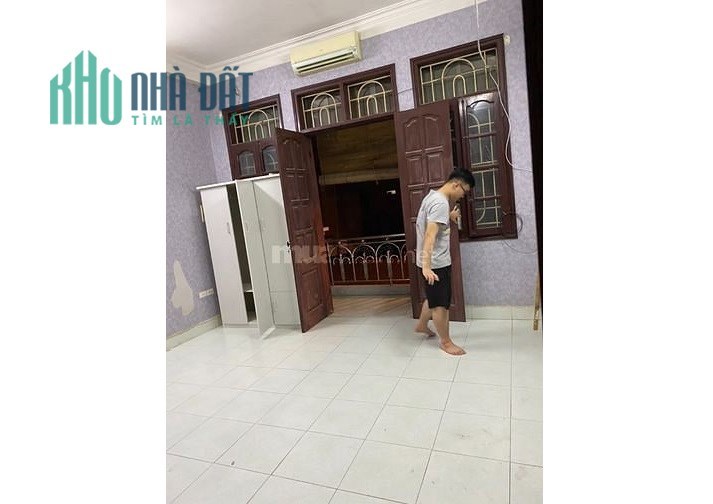 Chính chủ cho thuê phòng 20-25m2 khép kín giá 2,5tr - 3tr/th nhà 32 ngõ 136 Cầu Diễn, BTL;