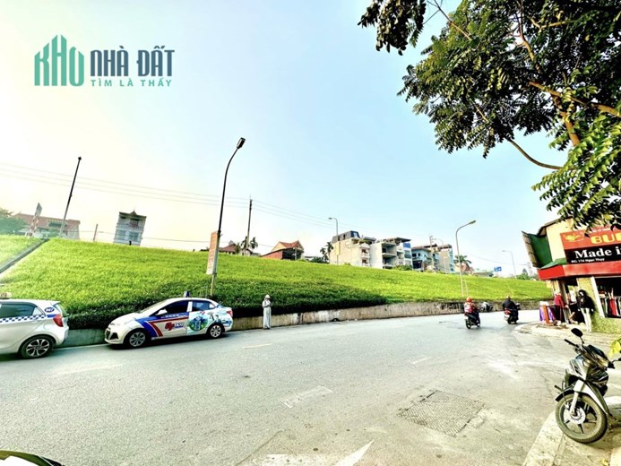 Bán gấp nhà liền kề khu 31ha trâu quỳ gần học viện Nông Nghiệp Gia Lâm Hà Nội nhà 5 tầng dt 100m