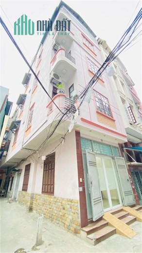 Bán nhà lô góc, phân lô ô tô đỗ cổng Đường Láng 44m2x5 tầng, giá 8.8 tỷ.