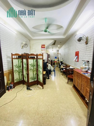 Bán nhà mặt ngõ kinh doanh Đường Láng Quận Đống Đa 41m2x4 tầng, giá chỉ 6.6 tỷ.
