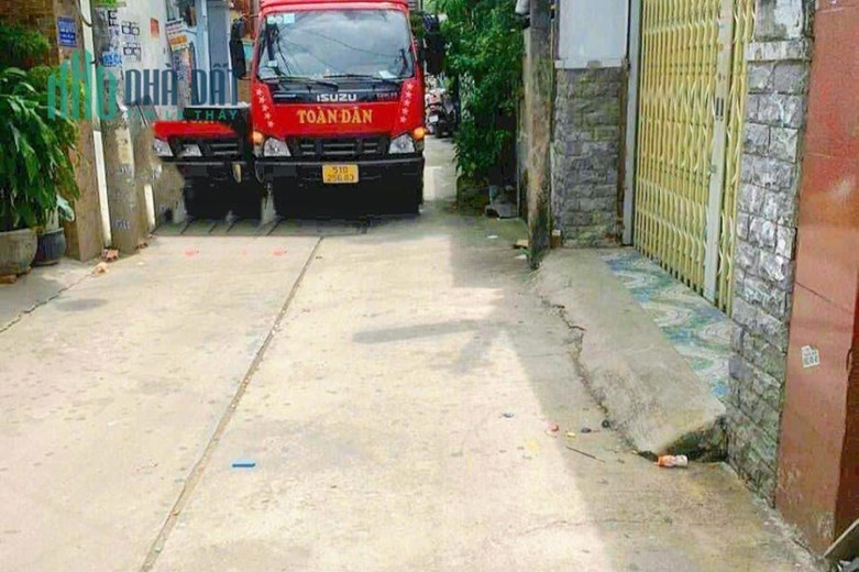 Bán Nhà HXH 72M2 3 Tầng 4PN, Gần Tô Ký, Tân Chánh Hiệp. Quận 12