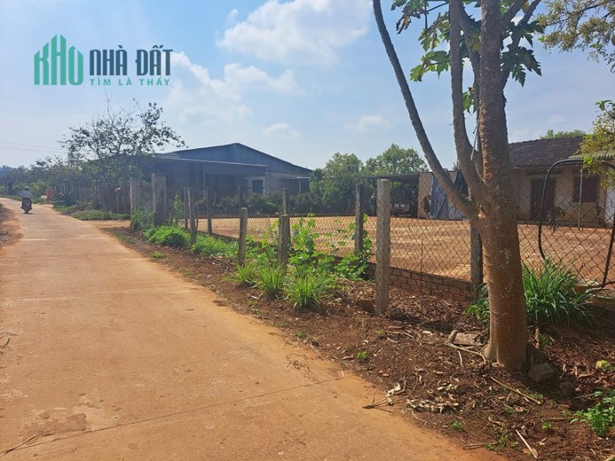 HOT !!! Bán 3 lô đất siêu đẹp đường bê tông thông thoáng dân cư đông đúc
