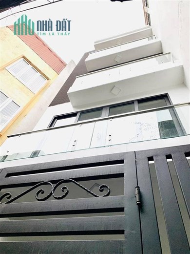 BÁN NHÀ MẶT NGÕ THÁI THỊNH, RỘNG 64M SỔ ĐỎ 40M, MT: 5M, NGÕ THÔNG, 5 TẦNG NHIỀU PHÒNG RỘNG ĐẸP.