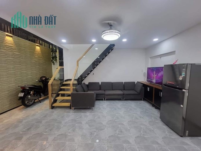 🍒BÁN NHÀ 3 TẦNG ĐẸP LUNG LINH - LÊ HỒNG PHONG - Q.10 - SÁT MẶT TIỀN - 4 TỶ( bớt lộc)