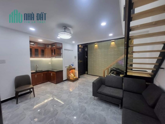 🍒BÁN NHÀ 3 TẦNG ĐẸP LUNG LINH - LÊ HỒNG PHONG - Q.10 - SÁT MẶT TIỀN - 4 TỶ( bớt lộc)