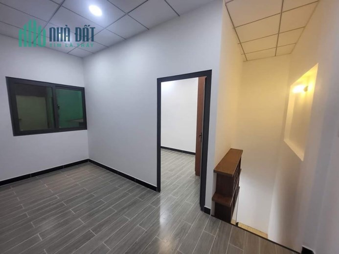 🍒BÁN NHÀ 3 TẦNG ĐẸP LUNG LINH - LÊ HỒNG PHONG - Q.10 - SÁT MẶT TIỀN - 4 TỶ( bớt lộc)
