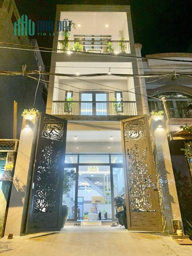 MẶT TIỀN KINH DOANH KHU VIP BÌNH PHÚ 4X18M 3 TẦNG CÓ SÂN THƯỢNG 5PN CHỈ LẼ 300 TRIỆU