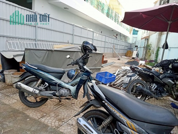 ĐẤT DIỆN TÍCH RỘNG - CHO XÂY DỰNG CAO TẦNG - XE HƠI NGỦ TRONG NHÀ
