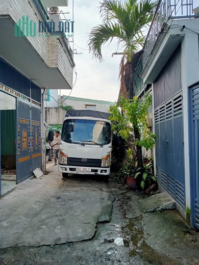ĐẤT DIỆN TÍCH RỘNG - CHO XÂY DỰNG CAO TẦNG - XE HƠI NGỦ TRONG NHÀ