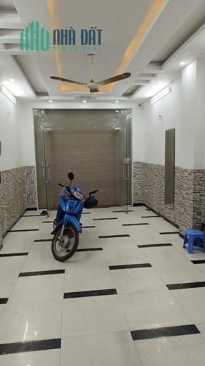 Bán nhà mặt ngõ đường Hoàng Mai, kinh doanh, ô tô tránh 38m2x5 tầng chỉ 5.5 tỷ.
