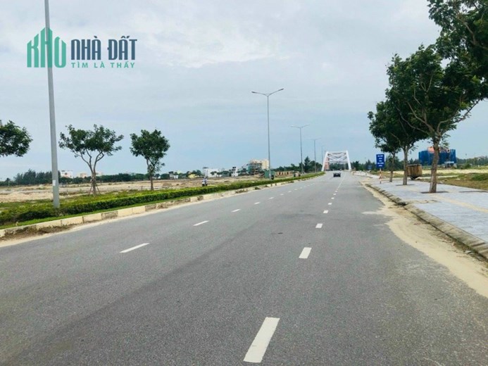 Khu R3 FPT sát sông Cổ Cò, sát Nam Kỳ Khởi Nghĩa: 102 m2