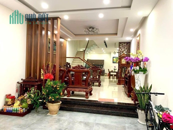 Cần bán nhà mặt tiền đường dương đình nghệ ,diện tích 100m2