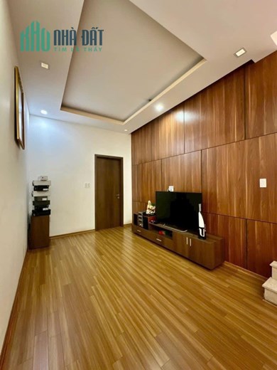 Cần bán nhà mặt tiền đường dương đình nghệ ,diện tích 100m2