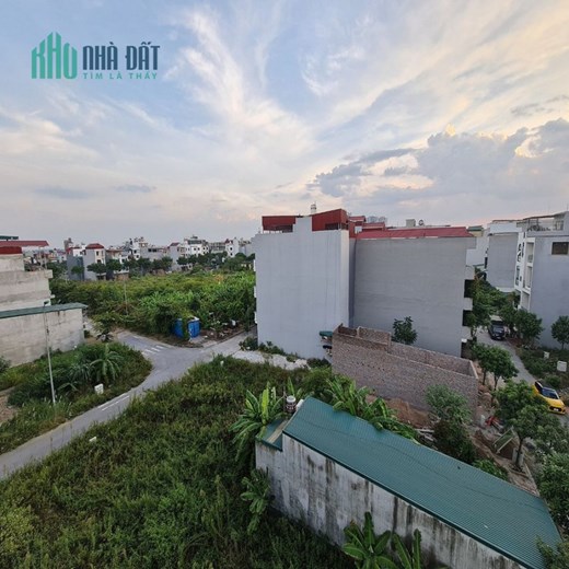 54m2 đất cần bán tại Trâu Quỳ, Gia Lâm. MT rộng, Ô tô 7 chỗ vào. Lh. 0989894845.