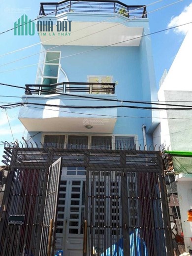 Nhà 3 tầng 4 phòng ngủ - Hẻm 59 Phạm Văn Bạch - 12 triệu
