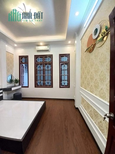 Bán nhanh nhà Giáp Nhất-nhà đẹp full nội thất- 42m 4T - ô tô  - 6.15 tỷ