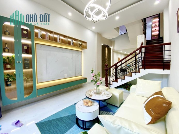 ♪Nhà Nguyễn Hoàng gần mặt tiền, 45m2 3.5 tầng đúc, 3.45 tỷ
