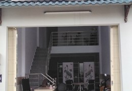 Do cậu mình đi nước ngoài định cư nên cần bán nhà 
trên đường Võ Văn Vân Hẻm C6