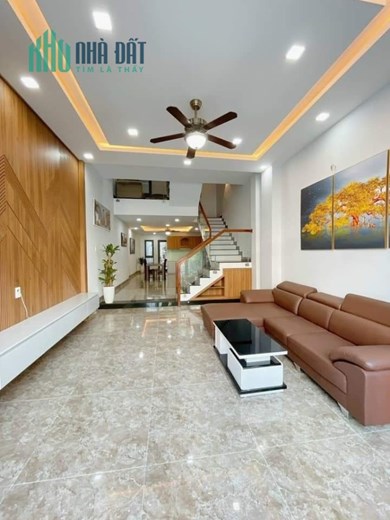 Nhà 3 tầng mới đẹp mặt tiền đường 7.5m Liên chiểu 90m2 giá 3.7x tỷ