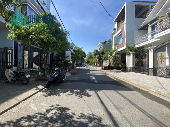 Nhà 2 tầng Mặt tiền Hòa Minh đường 7.5m đất 90m2 giá rẻ 3.6x tỷ