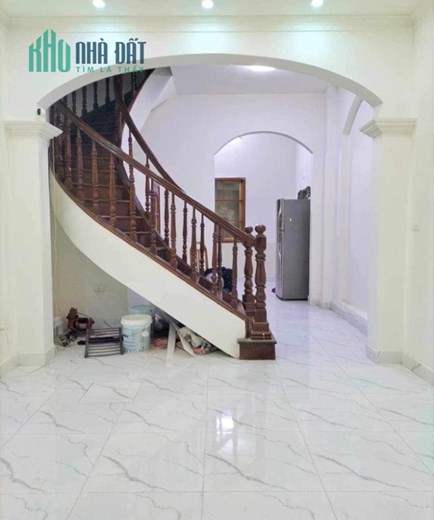 TRUNG TÂM CẦU GIẤY – NGÕ THÔNG - 2 THOÁNG – CẠNH CÔNG VIÊN – GẦN PHỐ, Ô TÔ – 45M2, GIÁ 6.5 TỶ