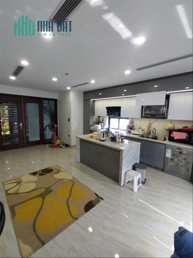 Bán Nhà Phân Lô Phố Lạc Long Quân Quận Cầu Giấy. 50m Xây 8 Tầng Mặt Tiền 5m Nhỉnh 15 Tỷ. Cam Kết