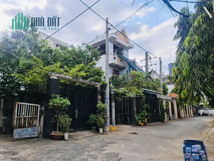 VỊ TRÍ TUYỆT ĐỈNH - HẺM NHỰA XE HƠI 7 CHỖ - NHÀ 2 MẶT THOÁNG - 3 TẦNG KIÊN CỐ - NGANG KHỦNG KHÓ