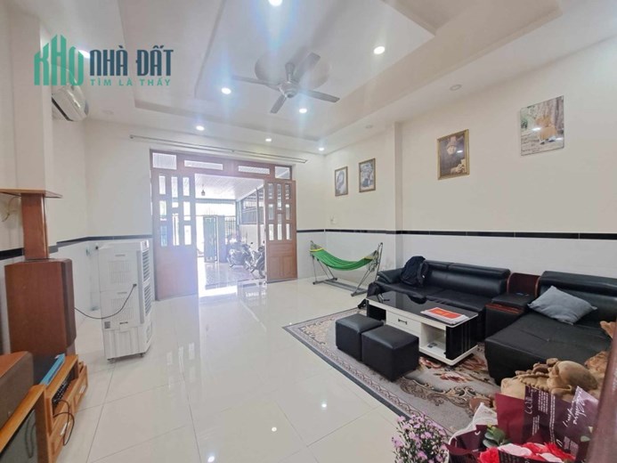 BÁN NHÀ LÃ XUÂN OAI  - THỦ ĐỨC 136 M2 [  5.3 X 26 ] 2 TẦNG - 4PN 4 WC -TĂN G FULL NỘI THẤT - NHÀ
