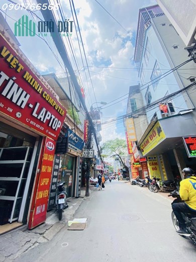 Bán Đất tặng nhà, mặt Phố Quan Nhân 65m x 3t, Giá hơn 10 tỷ.