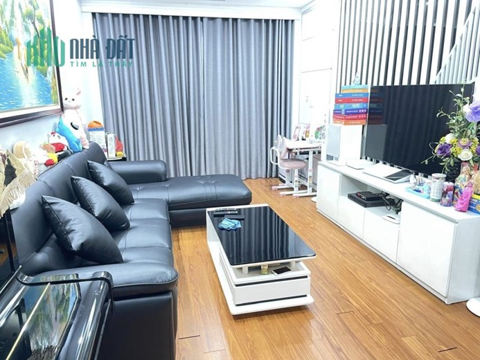 Bán Nhà Phố Phùng Chí Kiên 52/60m2 x 5 tầng 6 phòng ngủ đầy đủ công năng, gần Phố, tặng full nội