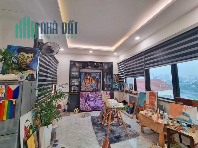 Bán nhà Phố Hoàng Cầu Quận Đống Đa 54m2x7 tầng thang máy chỉ 9.5 tỷ.