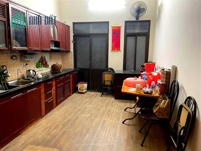 Bán Nhà Mặt Phố Giảng Võ Quận Đống Đa. 41m Xây 5 Tầng Nhỉnh 13 Tỷ. Cam Kết Ảnh Thật Mô Tả Chính