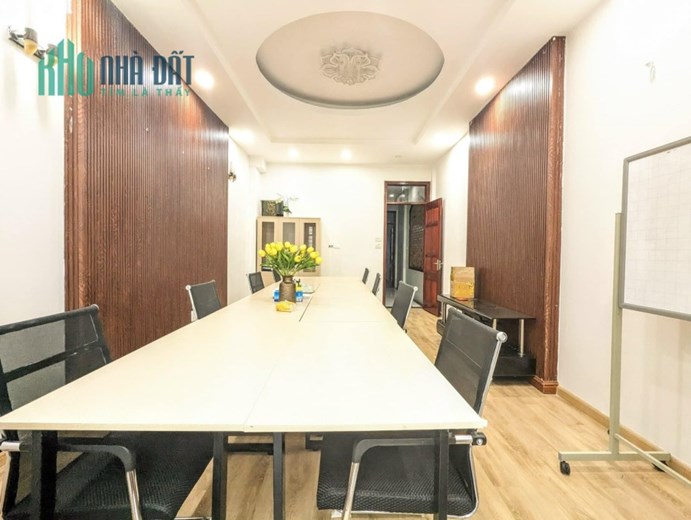 Bán nhà phố Hoàng Văn Thái 75m tòa nhà văn phòng phân lô oto tránh giá 17 tỷ
