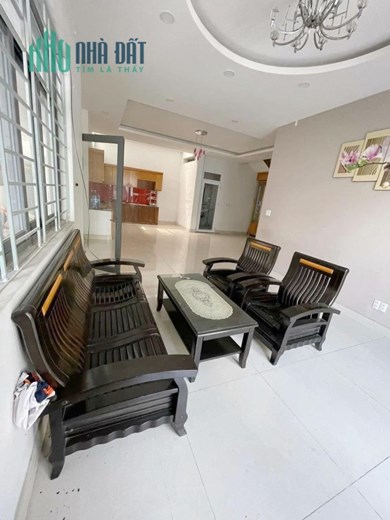 CHÍNH CHỦ CẦN BÁN GẤP BIỆT THỰ SÂN VƯỜN QUẬN 7 DIỆN TÍCH NGANG 11M DÀI 16M CHỈ 17 TỶ NHỈNH.