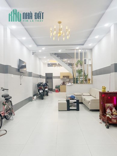 QUẬN 6 VỊ TRÍ MẶT TIỀN KINH DOANH SUNG DIỆN TÍCH 4Mx18M 3 TẦNG CHỈ 10 TỶ NHỈNH.