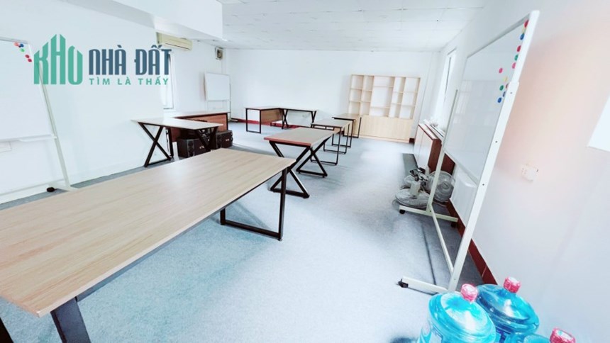CHO THUÊ VĂN PHÒNG 100M2 GIÁ CHỈ 18TR TẠI TRUNG KÍNH, CẦU GIẤY.