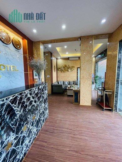 Bán khách sạn Khúc Thừa Dụ, Cầu Giấy, KD dòng tiền khủng, 150m, mặt tiền: 9m, 70 tỷ