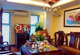 Bán tòa nhà Văn phòng mặt phố Vũ Ngọc Phan Quận Đống Đa 100m2x8 tầng thang máy chỉ 49tỷ.