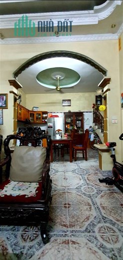 Bán Nhà Phố Lạc Long Quân Quận Cầu Giấy. 95m Xây 5 Tầng Mặt Tiền 10m Nhỉnh 10 Tỷ. Cam Kết Ảnh Thật