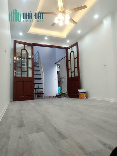 Bán nhà phố Minh Khai 30m nhà đẹp khu vực dân cư đông đúc phát triển giá 2.6 tỷ