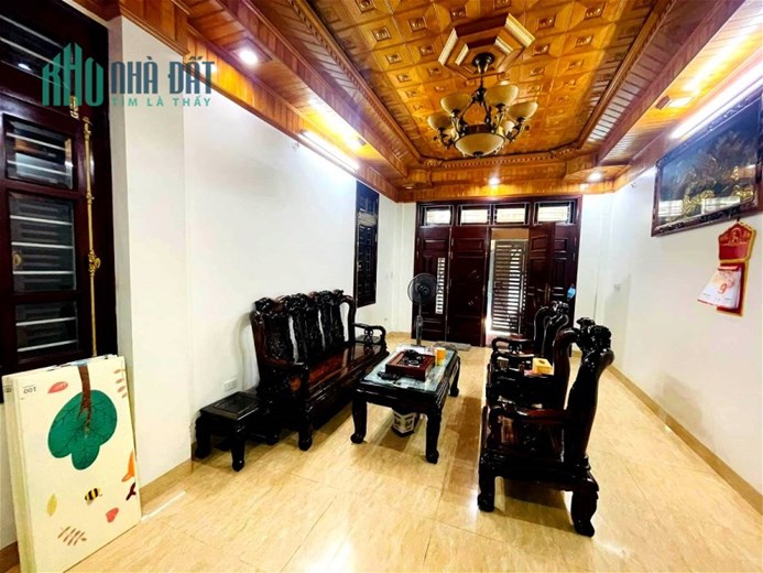 Bán Nhà Phố Lạc Long Quân Quận Cầu Giấy. 72m Xây 5 Tầng Mặt Tiền 4m Nhỉnh 12 Tỷ. Cam Kết Ảnh Thật