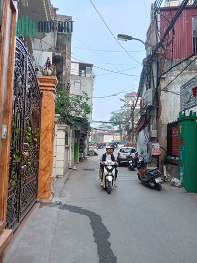 Bán Nhà Phố Lạc Long Quân Quận Cầu Giấy. 82m Mặt Tiền 6m Nhỉnh 14 Tỷ. Cam Kết Ảnh Thật Mô Tả Chính
