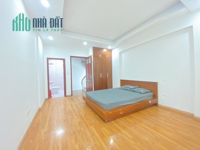 Cực hiếm. Bán nhà phố Đại Từ, Hoàng Mai. 30m2 x 4 Tầng. MT 4.5m. LÔ GÓC. GẦN Ô TÔ. 3 TỶ 2.
