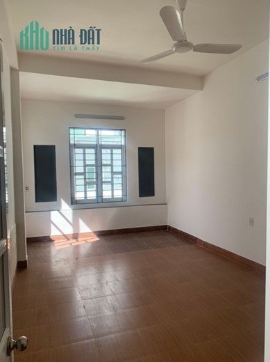 KẸT TIỀN CẦN BÁN NGÔI NHÀ TÂM HUYẾT 3 TẦNG NGAY TRUNG TÂM ĐÀ NẴNG