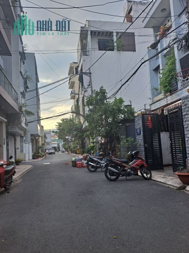Bán nhà Lê Đức Thọ, Hẻm xe hơi 8m, 82m2, 2 tầng BTCT chỉ 4.75 tỷ
