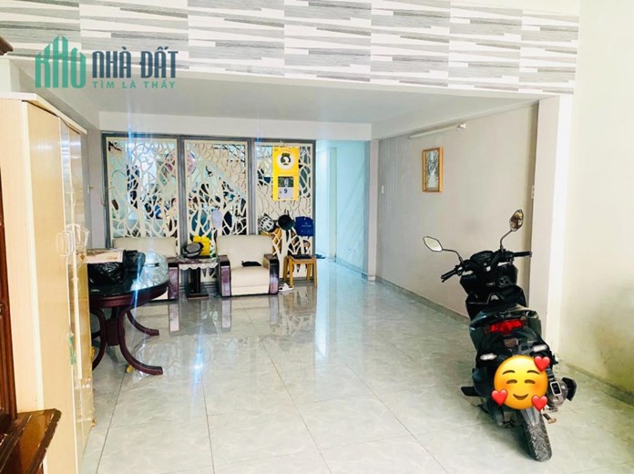 Bán nhà Lê Đức Thọ, Hẻm xe hơi 8m, 82m2, 2 tầng BTCT chỉ 4.75 tỷ