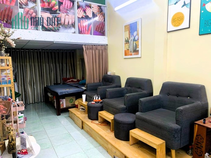 Sang tiệm nail 60m2 mặt tiền đường số 17 Linh Chiểu